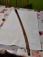 Bâton de marche ancien en bois, Divers, Enlèvement