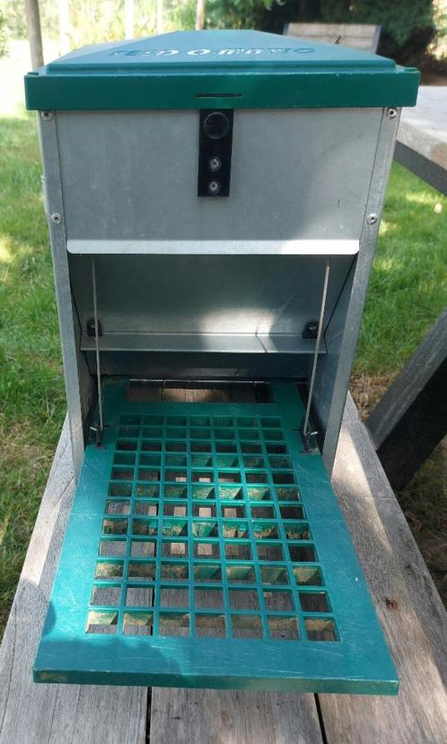 Feed-o-matic trapbak, Dieren en Toebehoren, Pluimvee | Toebehoren, Gebruikt, Drinken en Voederen, Ophalen