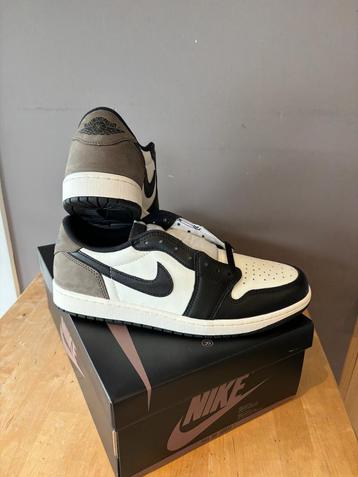 Nike Jordan 1 low mocha 1985 beschikbaar voor biedingen