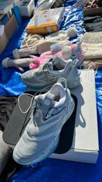 Zelfstrikende nike schoenen maar 40, Ophalen, Zo goed als nieuw, Nike