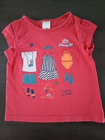 Zomers T-shirt met hartje en bloemen beschikbaar voor biedingen