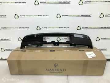 Achterbumper Diffuser Maseratie Lavante NIEUW ORIG 670090726 beschikbaar voor biedingen