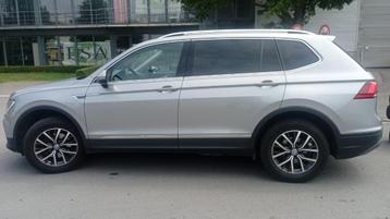 Volkswagen tiguan 2.0D Bj 2020 143000km 7 plaatsen beschikbaar voor biedingen