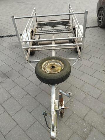 Aanhangwagen remork remorque met stevige as 2mx1m (opmaken) beschikbaar voor biedingen