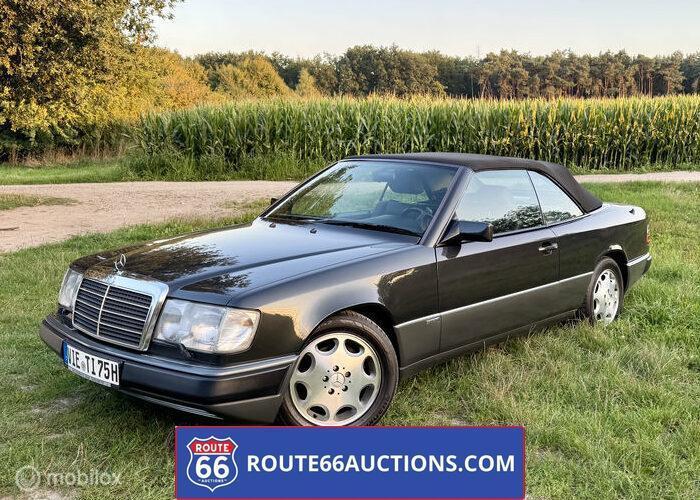 Mercedes-Benz 300CE-24 Cabriolet | 1993 | Route 66 Auctions, Autos, Oldtimers & Ancêtres, Entreprise, Achat, Mercedes-Benz, Essence