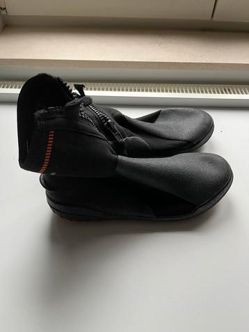 Duikbotjes Tribort -5mm- maat 42 beschikbaar voor biedingen