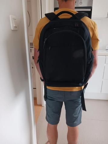 Laptoprugzak van het merk Dicota beschikbaar voor biedingen