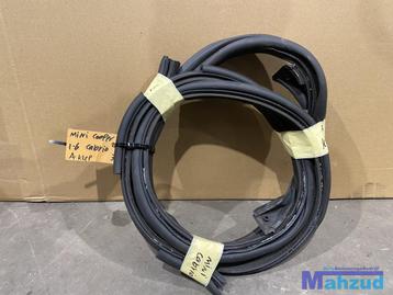 MINI COOPER ONE R52 achterklep rubber 2004-2008, Gebruikt, Mini