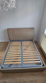 Lit Château D'Ax cuir + Sommier, Maison & Meubles, Enlèvement