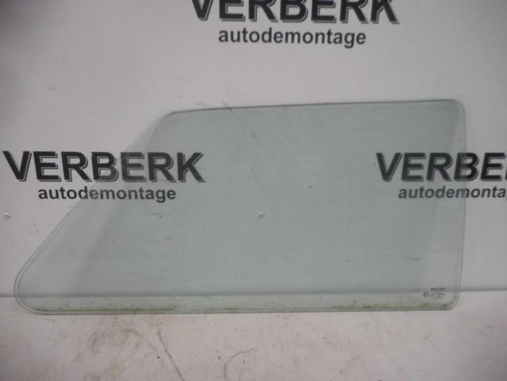 ZIJRUIT RECHTS ACHTER Opel Corsa A (01-1982/03-1993), Auto-onderdelen, Ruiten en Toebehoren, Opel, Gebruikt