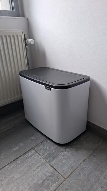 Poubelles de tri beschikbaar voor biedingen