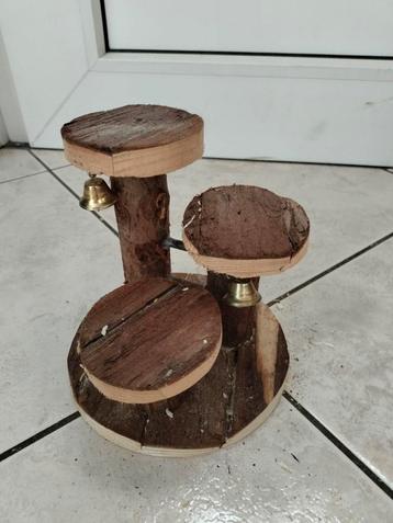 Houten speelgoed  hamster  beschikbaar voor biedingen