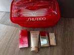 Shiseido zakje + 4 producten, Ophalen of Verzenden, Nieuw, Gehele gezicht, Verzorging