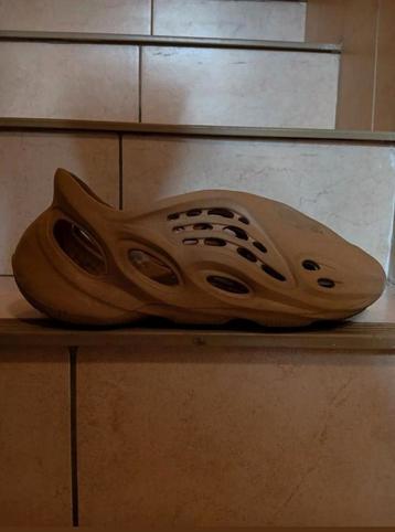 Yeezy foam taille 38, Enlèvement ou Envoi, Comme neuf