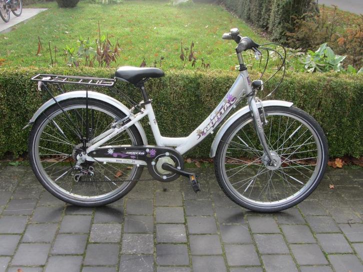 Meijesfiets Norta 24 insch, Fietsen en Brommers, Fietsen | Meisjes, Zo goed als nieuw, 24 inch, Handrem, Versnellingen, Ophalen