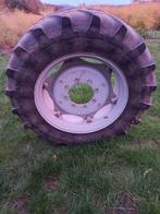 13.6R28 banden met velg, Zakelijke goederen, Landbouw | Onderdelen | Banden, Velgen en Assen, Ophalen
