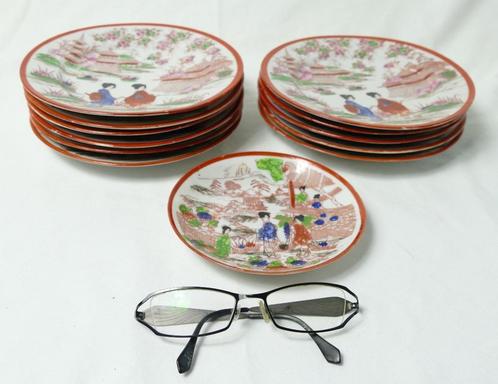 Antieke set van 11 Japanse borden en 1 schotel, Antiek en Kunst, Antiek | Keramiek en Aardewerk, Ophalen of Verzenden