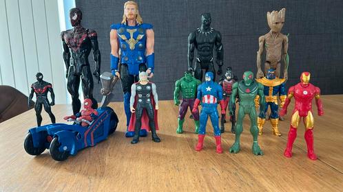 Set Marvel Hasbro Avengers 15cm & 30cm - 14 stuks, Kinderen en Baby's, Speelgoed | Actiefiguren, Zo goed als nieuw, Ophalen of Verzenden