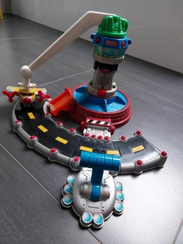 Controletoren met vliegtuig Fisher Price beschikbaar voor biedingen