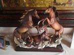 Groupe de chevaux marron Edition limitée, Antiquités & Art, Enlèvement ou Envoi