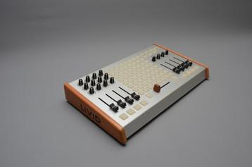 Livid Ohm 64 RGB midi controller voor video & audio, Enlèvement