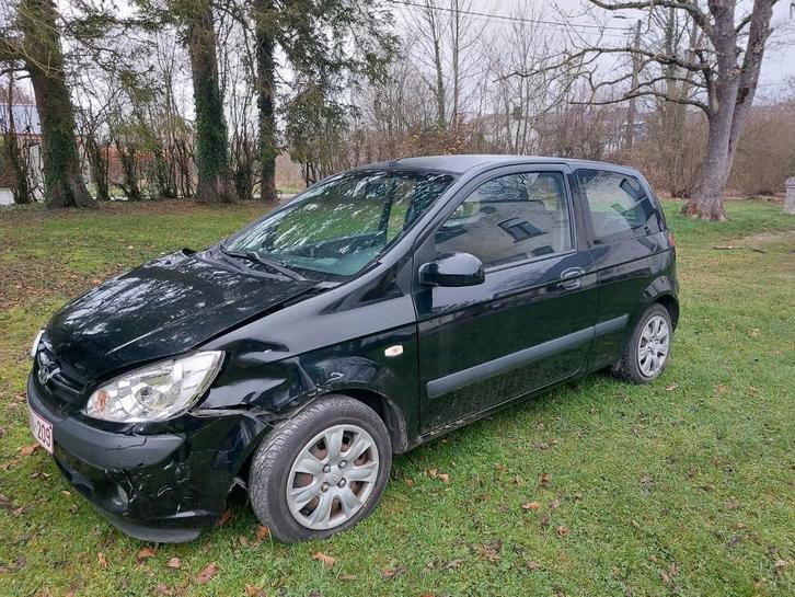 Huyndai Getz accidentée - 500 €, Auto's, Hyundai, Particulier, Getz, Benzine, Euro 4, Zwart, Ophalen