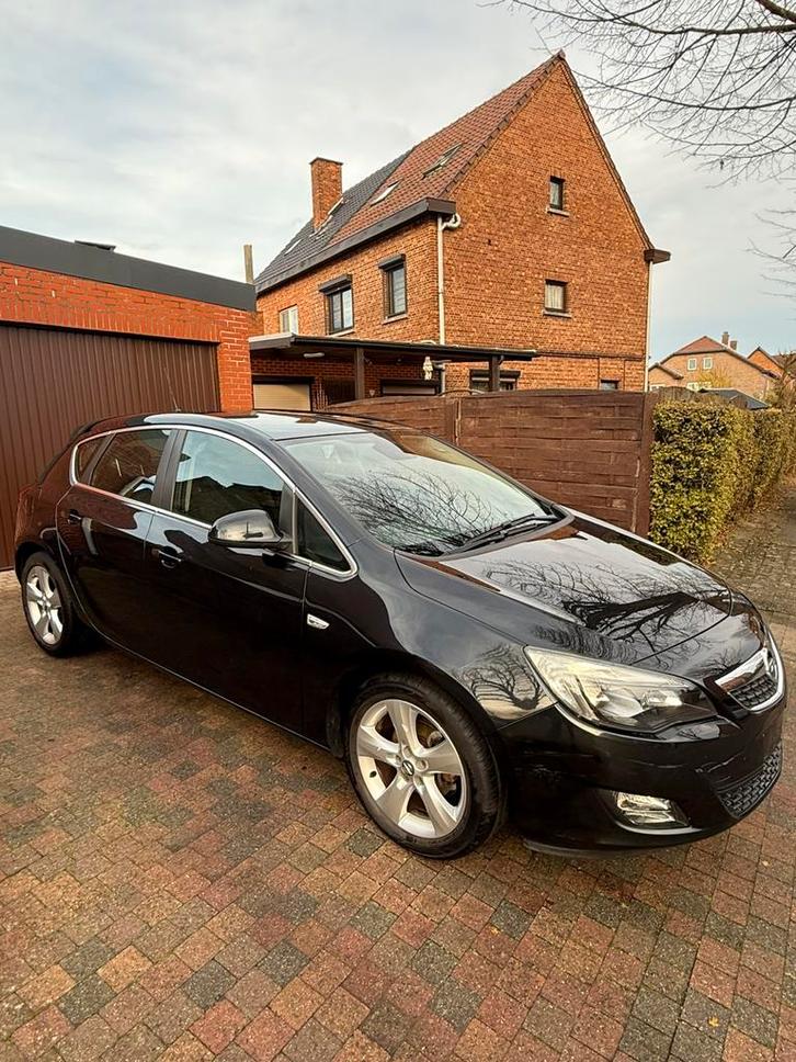 Opel astra 1.6 Benzine Bwj:2011 Kms:117.000, Auto's, Opel, Particulier, Benzine, Ophalen