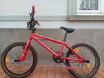 Bmx Wipe 320 B-twin van Decathlon, Fietsen en Brommers, Fietsen | Crossfietsen en BMX, Ophalen, Zo goed als nieuw