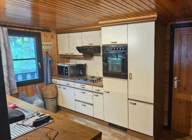 komplete keuken met toestellen, Huis en Inrichting, Keuken | Complete keukens, Gebruikt, Dubbelwandige keuken, Crème, Overige materialen