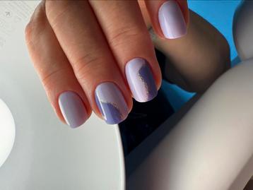 Gelnagels beschikbaar voor biedingen