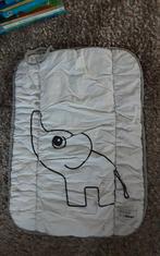 Verschoningsmat voor baby , s.grijs. done by Deer, Kinderen en Baby's, Kinderspulletjes, Ophalen, Zo goed als nieuw