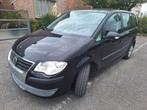 VOLKSWAGEN TOURAN 2007 1,9 DIESEL 209000 KM, Auto's, Monovolume, Zwart, 5 deurs, Particulier