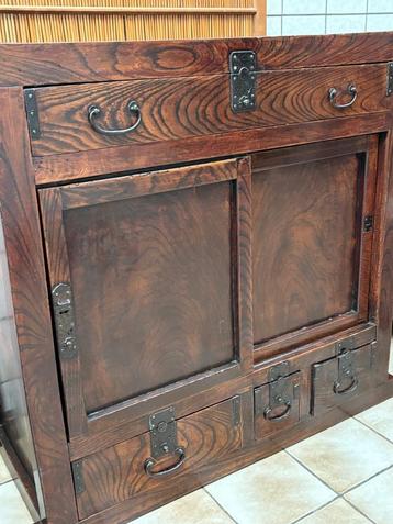 Choba tansu beschikbaar voor biedingen