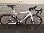NIEUW Trek Madone sl 6 Gen8, Fietsen en Brommers, 28 inch, Carbon, Nieuw, Meer dan 20 versnellingen