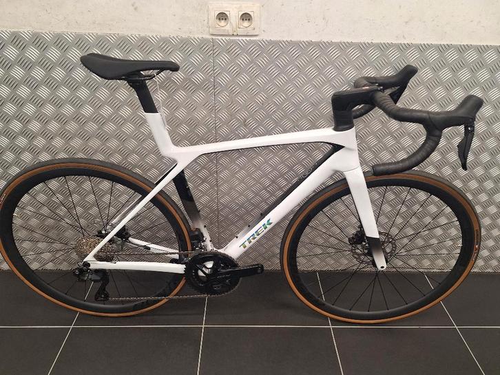 NIEUW Trek Madone sl 6 Gen8, Fietsen en Brommers, Fietsen | Racefietsen, Nieuw, Overige merken, Meer dan 20 versnellingen, 28 inch