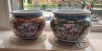 Twee cache-pots van Chinees porselein, Ophalen