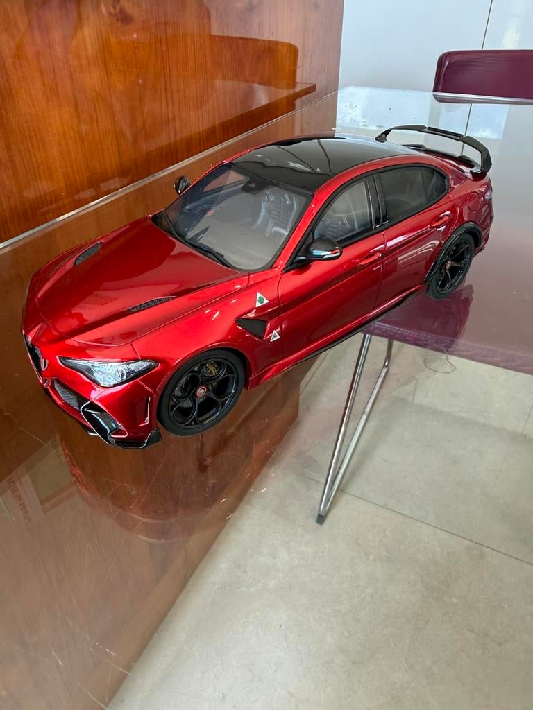 Alfa Romeo Giulia GTAm 1/18 Rosso GTA OTTOMOBILE sans boite, Enlèvement ou Envoi, Comme neuf, Voiture, OttOMobile