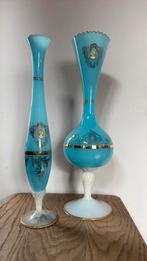 Opaline vazen met cameo blauw, Antiek en Kunst, Ophalen