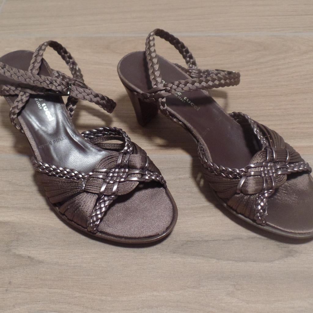 Sandalen Daniele Tucci, Bruin, Daniele Tucci, Zo goed als nieuw, Sandalen of Muiltjes