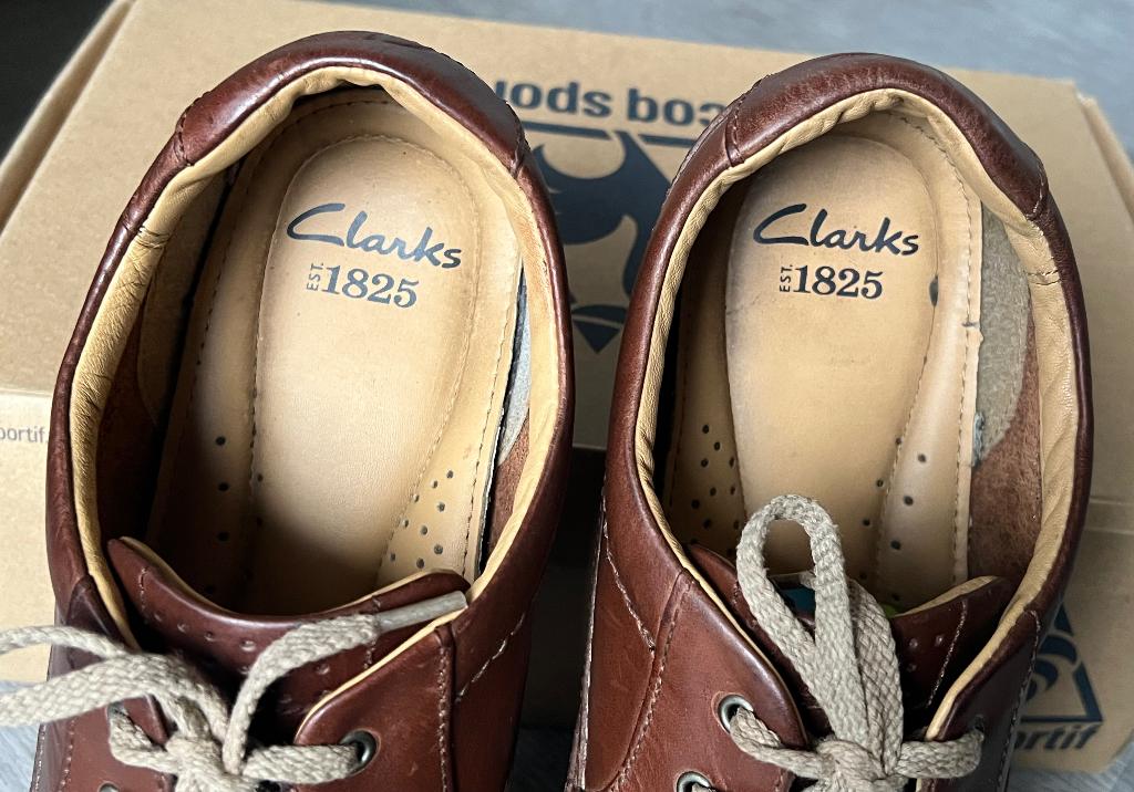Chaussures hommes., Vêtements | Hommes, Chaussures, Chaussures de marche, Clarks, Porté, Envoi