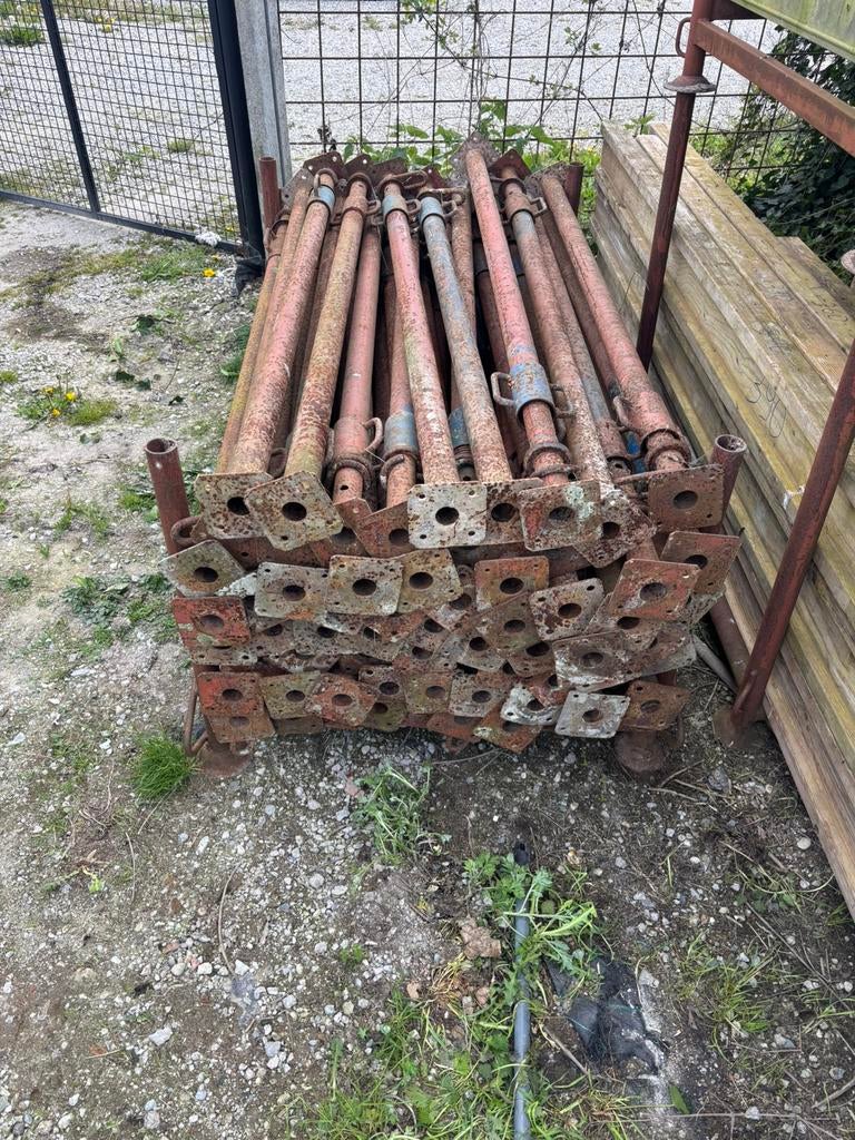 Stutten te koop, Doe-het-zelf en Bouw, Ophalen, Zo goed als nieuw