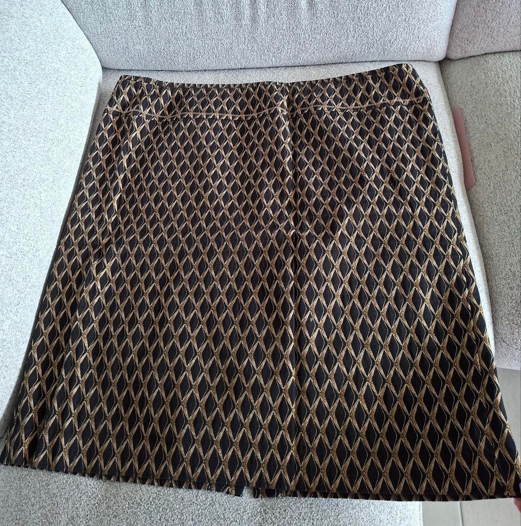 Jupe décorative à motif doré - Taille 50 - Chic et stylée, Vêtements | Femmes, Jupes, Accent, Taille 46/48 (XL) ou plus grande