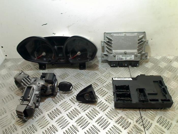 Kontaktslot + Sleutel van een Ford Fiesta, Auto-onderdelen, Overige Auto-onderdelen, Ford, Gebruikt, 3 maanden garantie, Ophalen of Verzenden