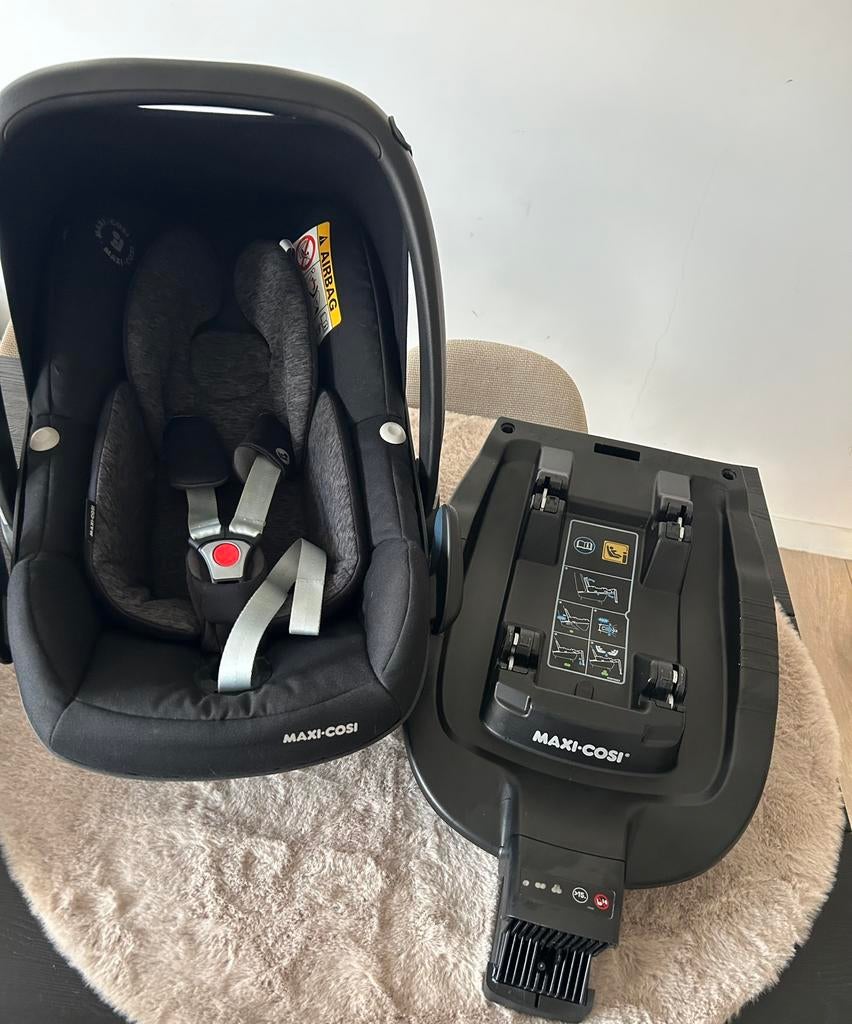 Maxi Cosi + Isofix, Enlèvement, Comme neuf, Isofix