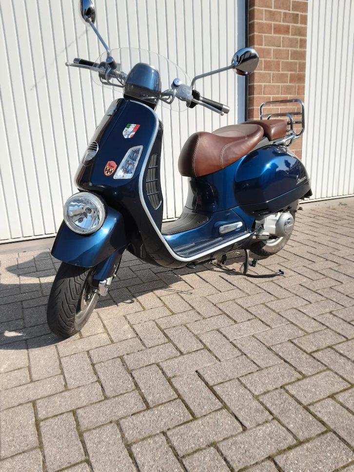 Vespa GTV 125 2008, Fietsen en Brommers, Scooters | Vespa, Gebruikt, Overige modellen, Benzine, Ophalen