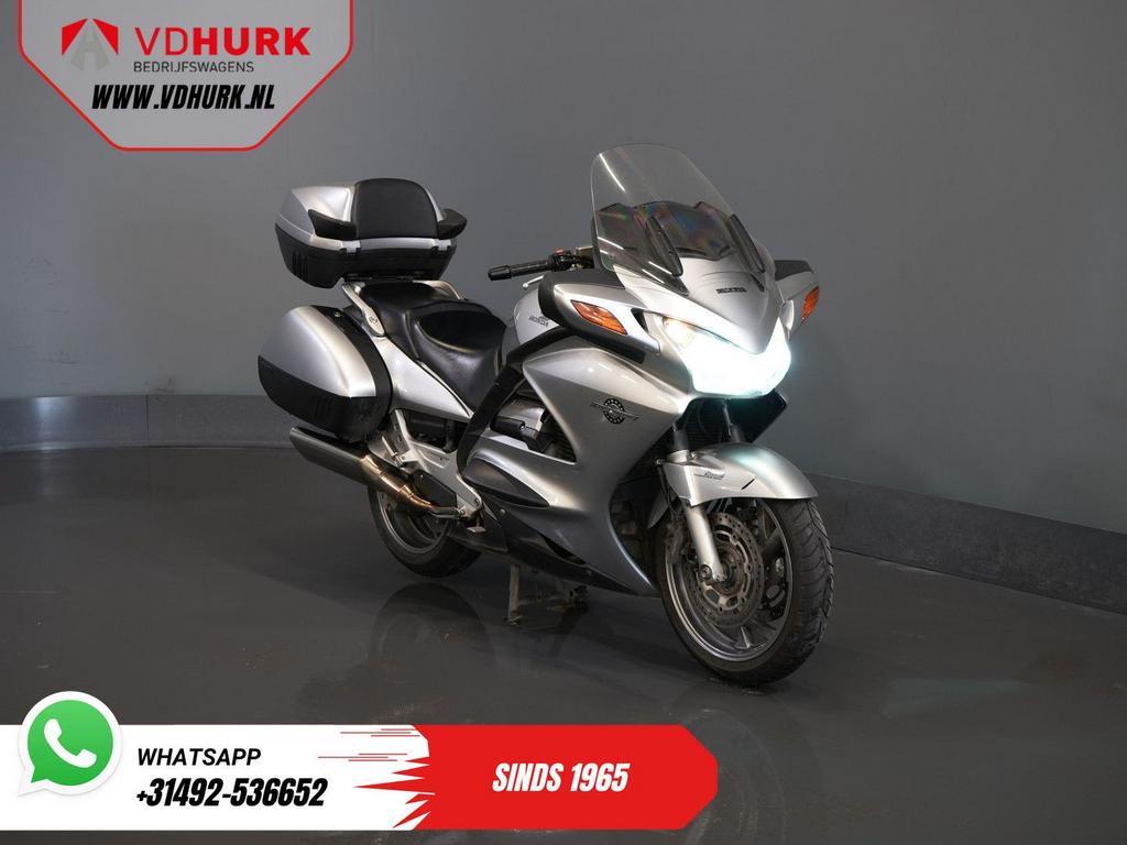 Honda ST 1300 Pan European Weinig KM!/ ABS/ Koffers, Motoren, Motoren | Honda, Sales@vdhurk.nl, Kanaaldijk Z.W. 7b. 5706LD  HELMOND, NL