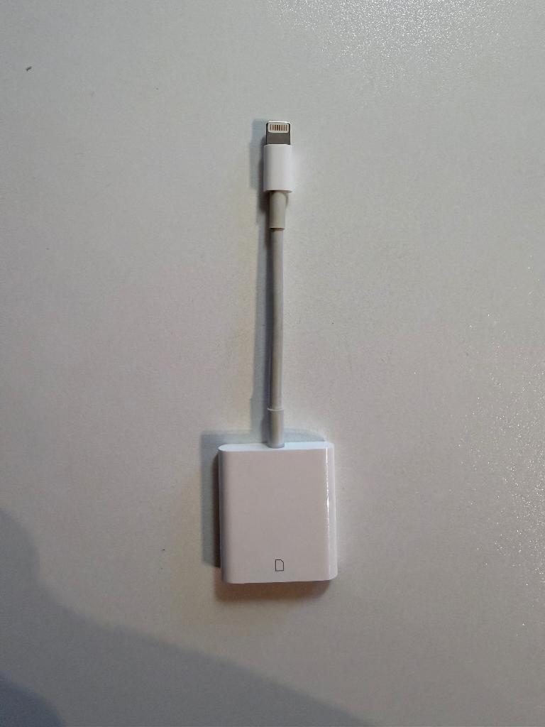 Apple Lightning SD Card Reader, Ophalen of Verzenden, Zo goed als nieuw