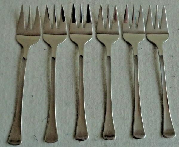 Sola Monique Lot de 6 fourchettes à gâteau 12 cm, Maison & Meubles, Cuisine | Couverts, Comme neuf, Ensemble de couverts, Inox ou Chrome