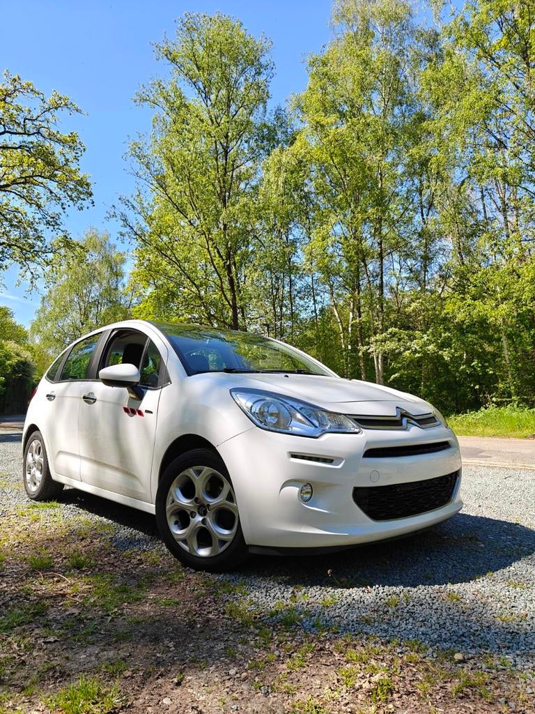 Citroen C3 1.2i essense 2015 Automat 194500km Euro 6, Auto's, Automaat, 4 zetels, Wit, 5 deurs