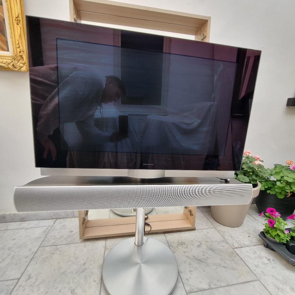 Bang & Olufsen BeoVision 7 + randapparatuur, Gebruikt, 100 Hz, 100 cm of meer, Ophalen